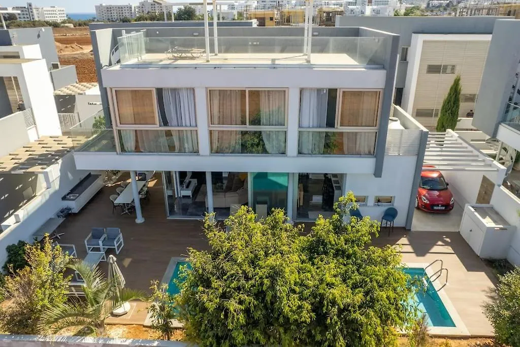 Hubstay - The Royal Palace Lux Protaras - 10 Min Walk To The Beach Cyprus