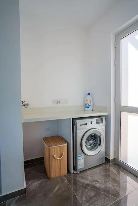 Hubstay - The Royal Palace Lux Protaras - 10 Min Walk To The Beach